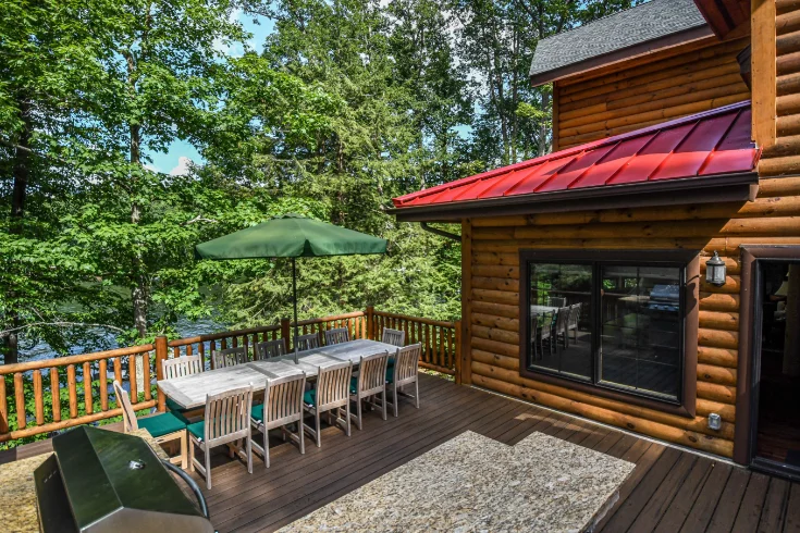 Scenic lake house with private covered dual-slip and two covered lake-view  decks - Ten Mile